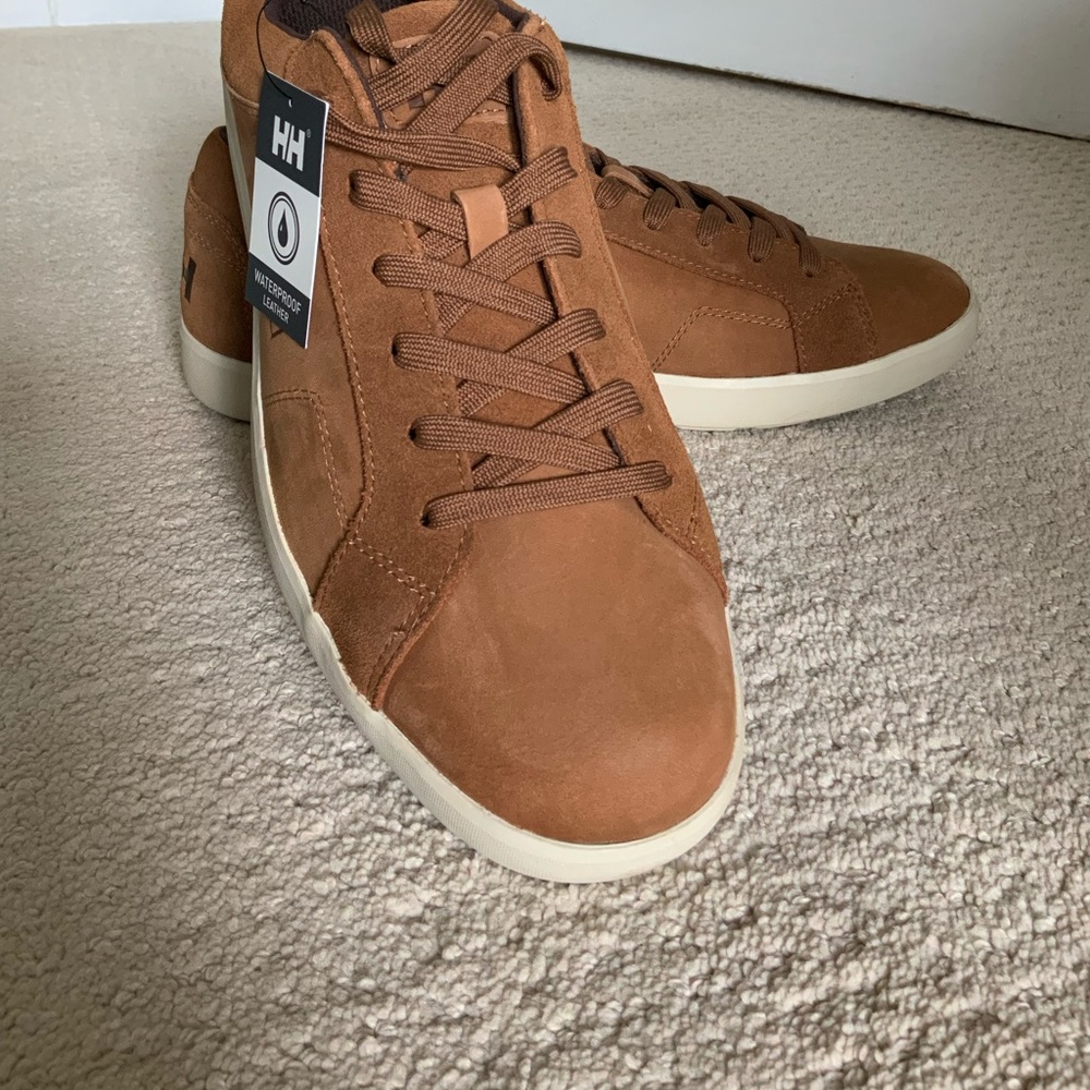 Helly Hansen Sneaker, M 10.5, Waterproof